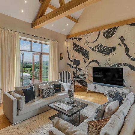 Hilltop View With Hot Tub Brecon Exterior photo